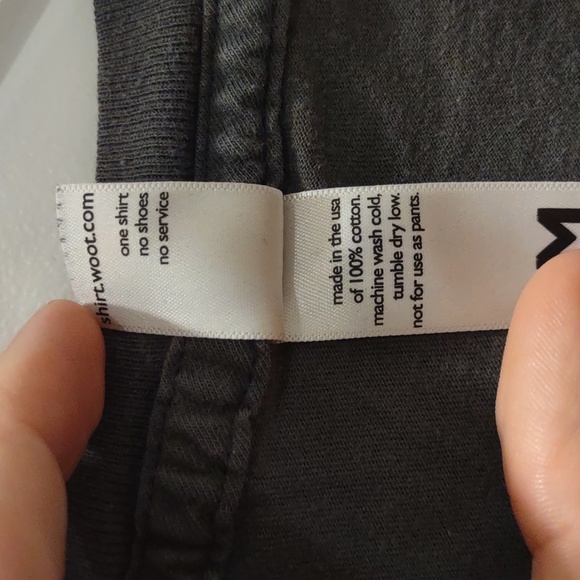 Mont Python T-shirt, with Tim and the rabbit - Picture 3 of 3